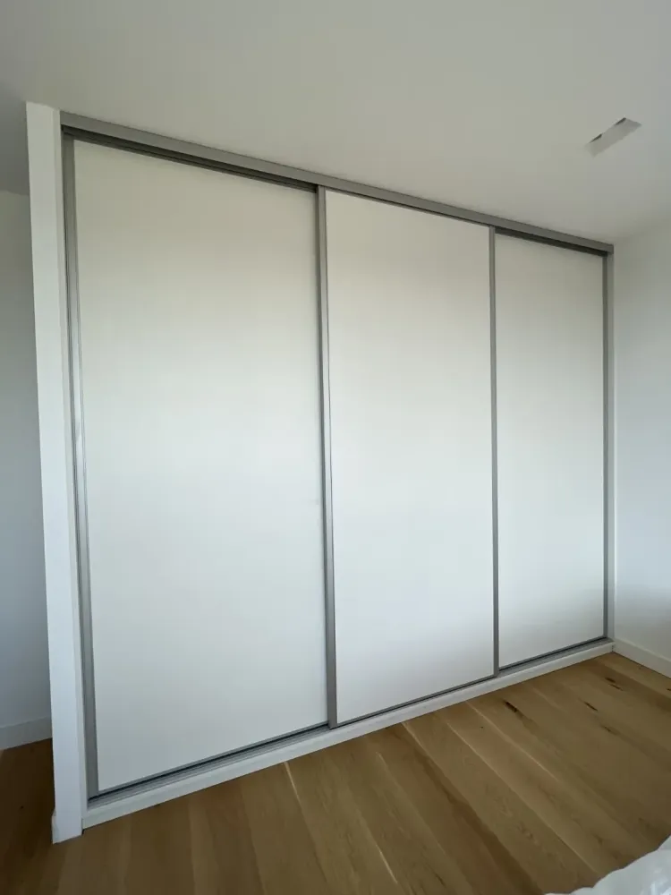 placard (29)